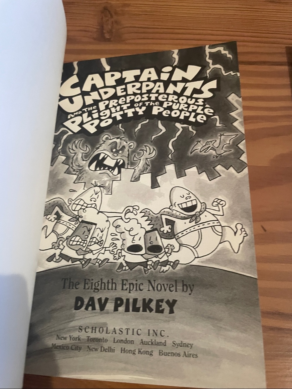Captain Underpants - Picture 4 of 11